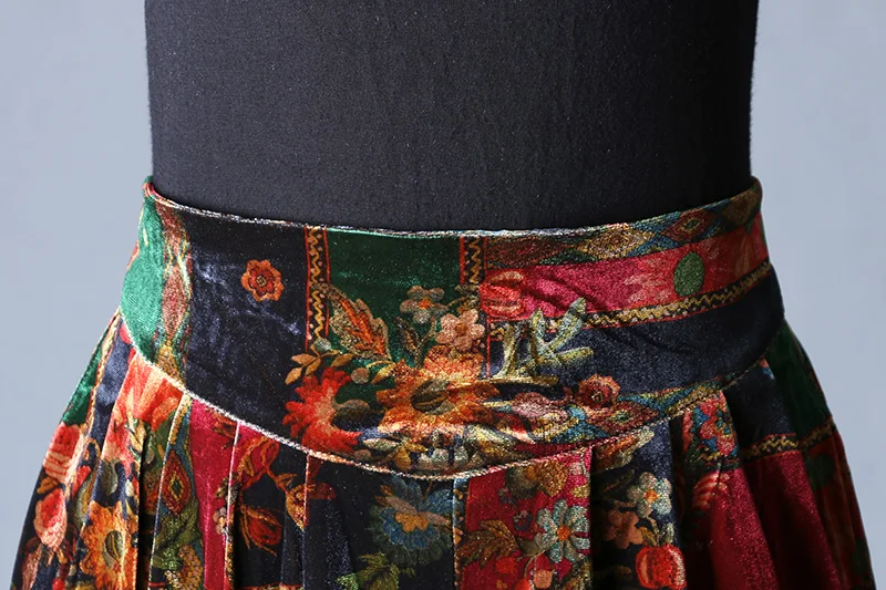 Брюки женские с эластичным поясом свободные бархатные штаны-султанки широкими