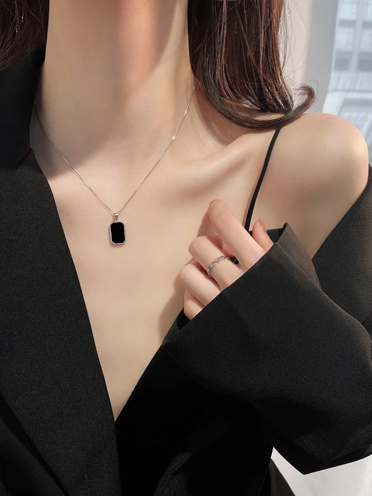 

New Selling Necklace Personality Fashion Popular Beach Metal Shell Square Geometry Statement Necklace Women Punk Jewelry Gift