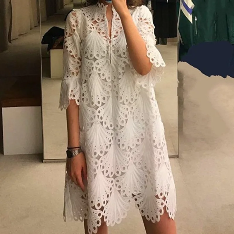 

High Version Slim Lace Hollow Out Casual Loose Asymmetrical Mini Dress Female High Street Brand Dress Ladies French Dresses M192