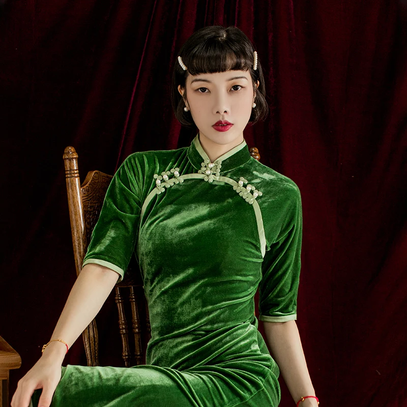 

Green top ulara old laws of the republic of China green velvet Gun double circular inner hoist buckle qipao is wide