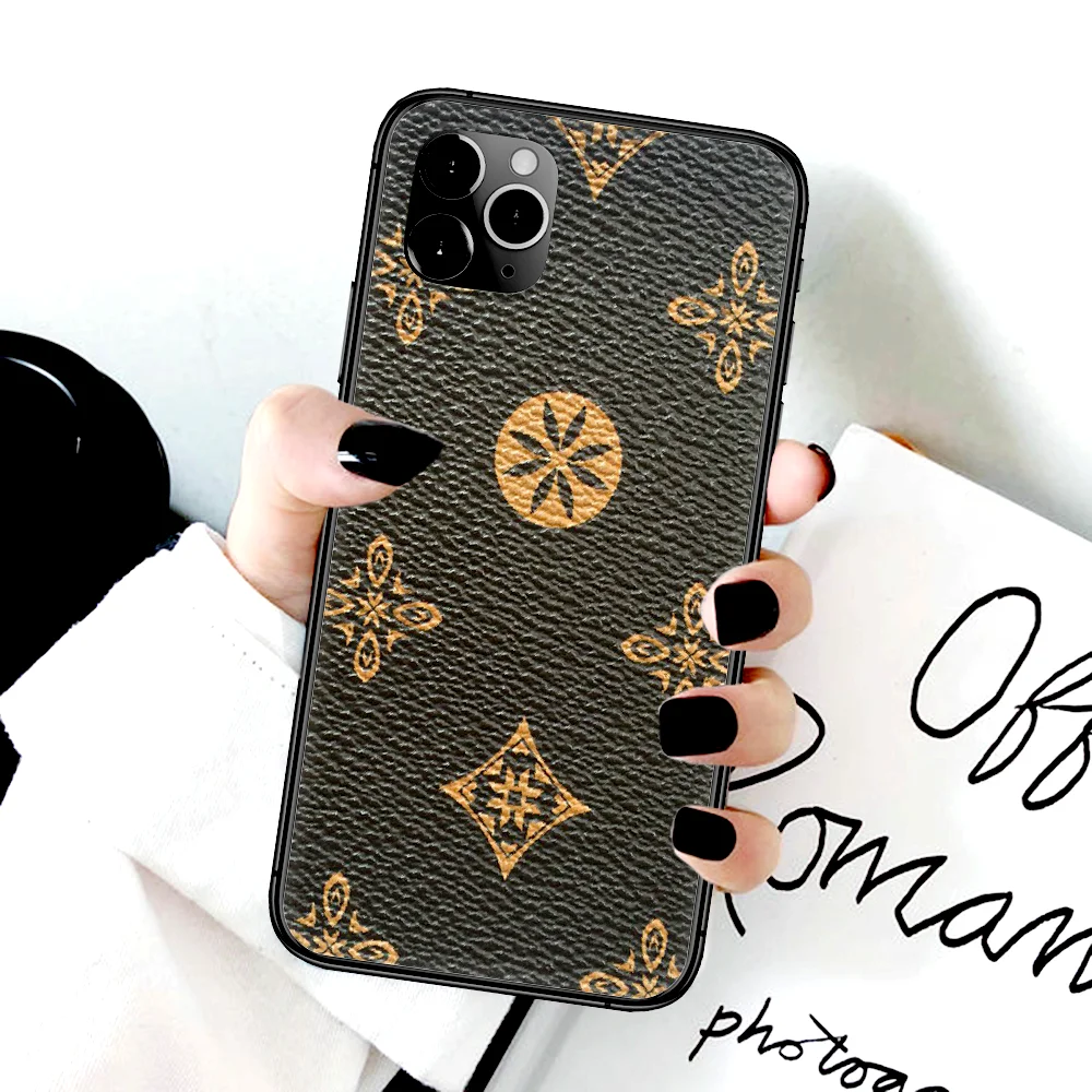 

Luxury Fashion Texture Grid Phone Case For Iphone 4 4s 5 5S SE 5C 6 6S 7 8 Plus X XS XR 11 12 Mini Pro Max 2020 black Cell