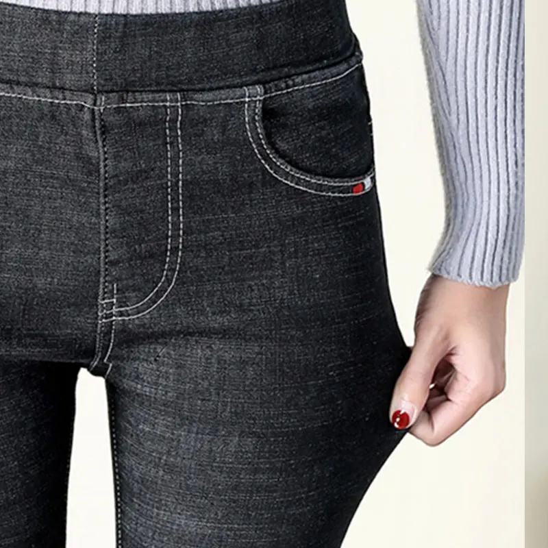 Новые корейские повседневные зимние джинсы стретч Тонкие штаны женские Ретро