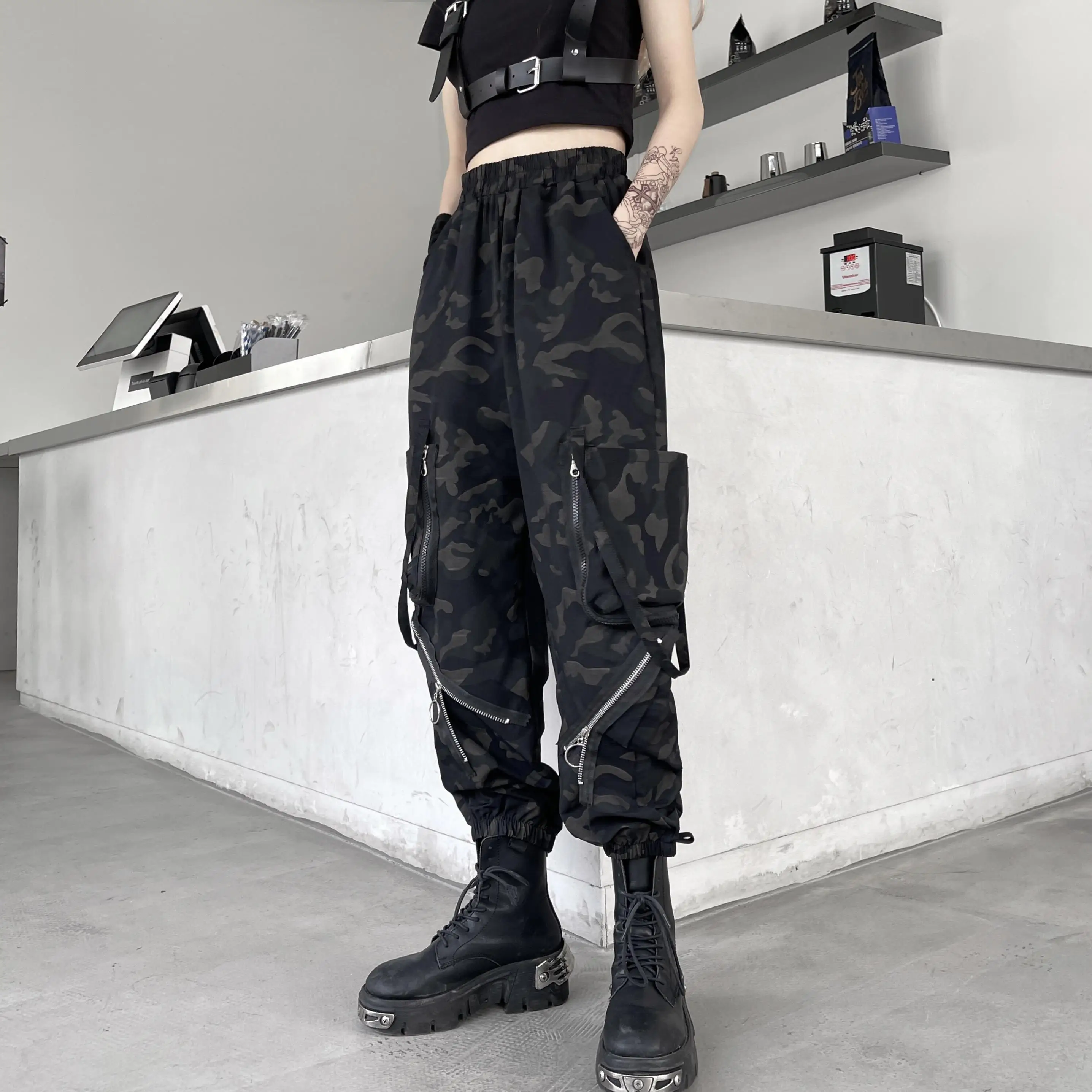 

Women Cargo Pants Camouflage High Waist Big Pockets Zipper Trousers Female Casual Punk Loose Harem Pants Fashion Streetwear