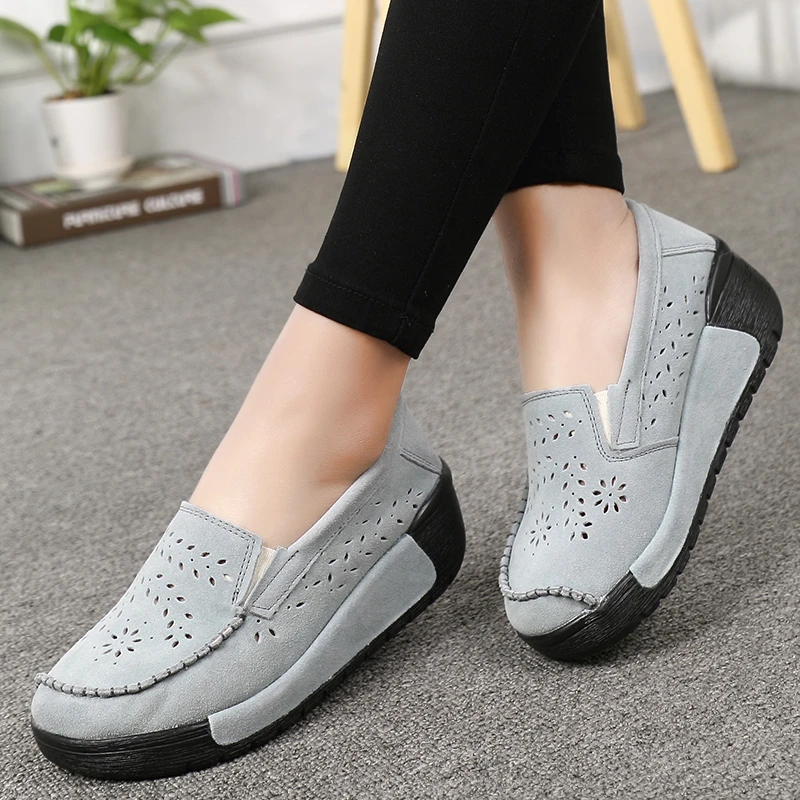 Женские кроссовки из нубука на платформе лоферы без застежки повседневная обувь