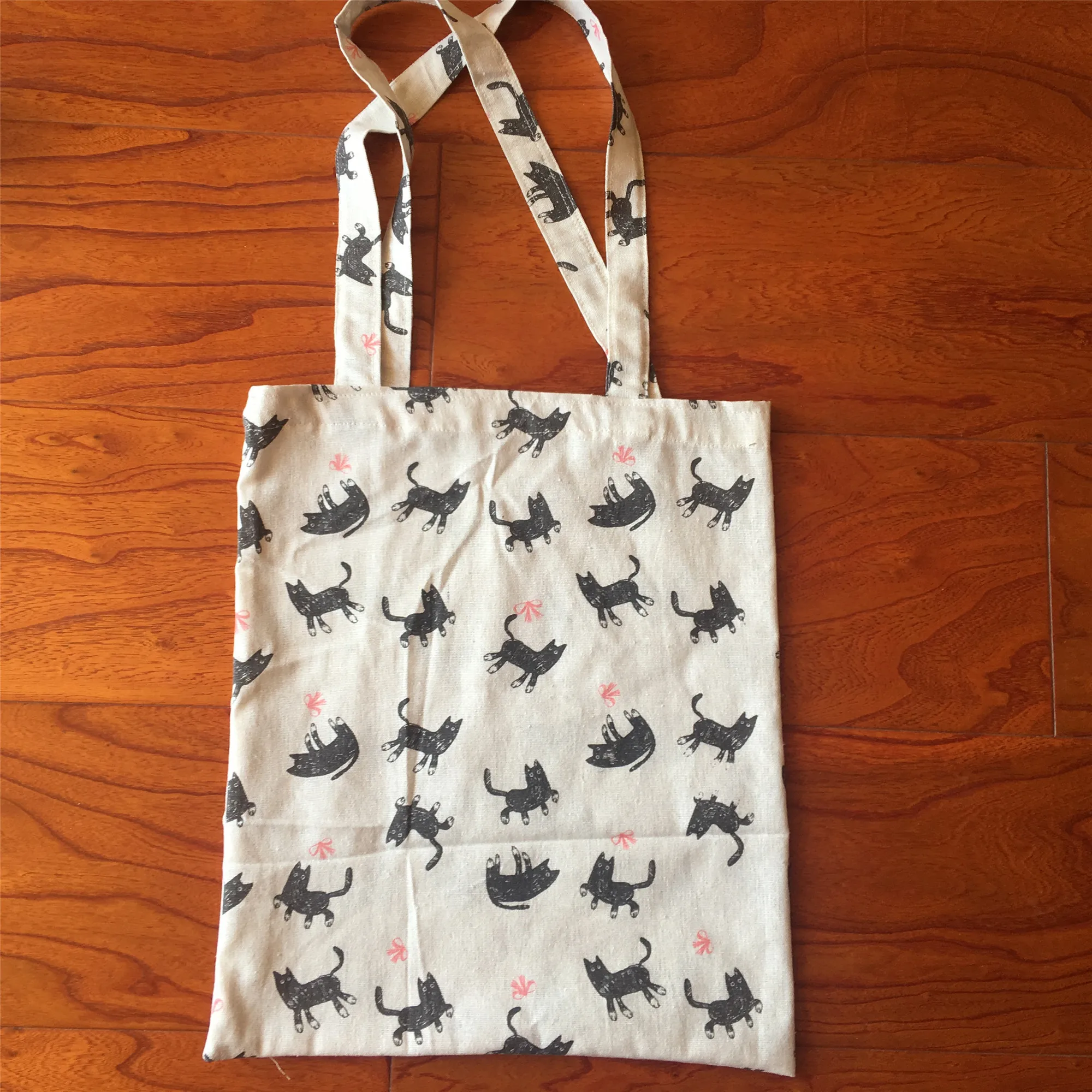 Сумка тоут через плечо из хлопка и льна с принтом желтого кота розового банта