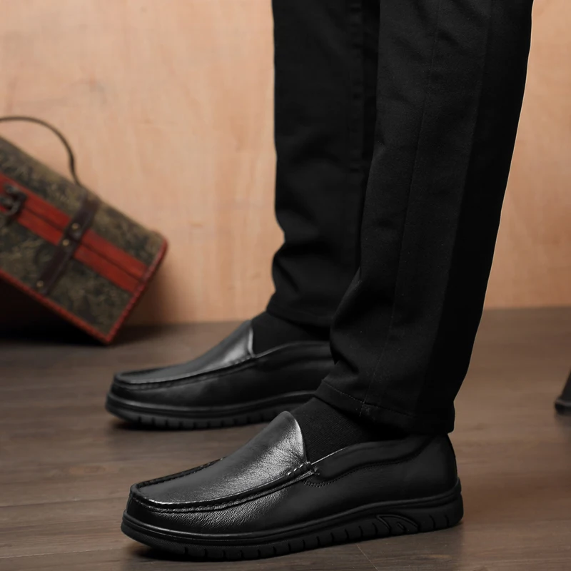 

Мужская обувь 2020 Sapato Masculino Повседневная обувь Мужская модная мужская обувь на плоской подошве кожаная мужская обувь Zapatillas мужские кроссовк...