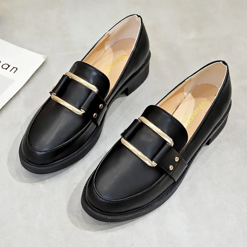 

European And American Fashion Women's Shoes Retro Loafers Small Leather Shoes Metal Decoration Single Shoes2021