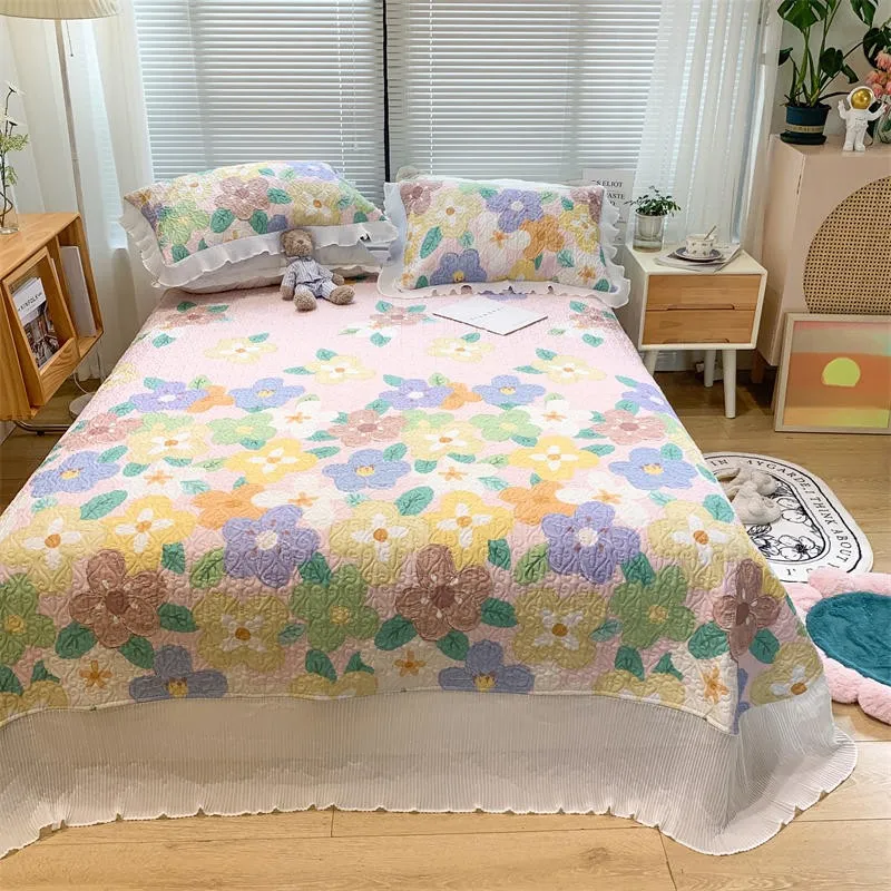

Lovely Floral Bedspread Full/Queen Size 3Pcs Botanical Flowers Reversible Coverlet Quilt with 2 Pillow Shams Soft All Season