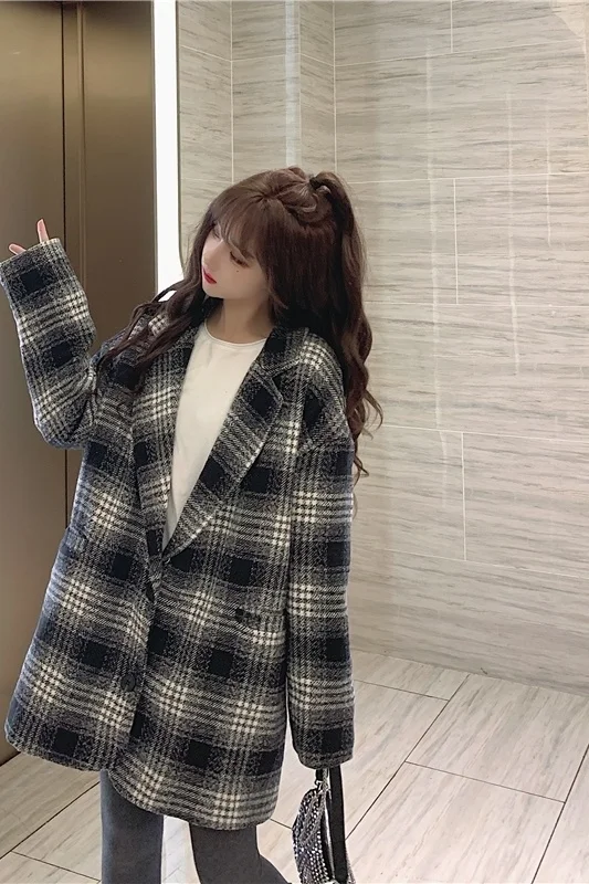 

Зимний Ретро клетчатый средней длины плюс