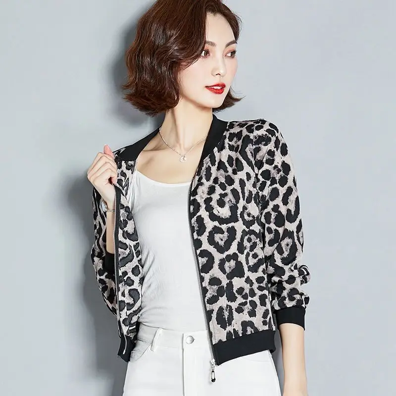 

Long sleeve sunscreen clothes women's summer short coat silk leopard pattern new loose baseball cardigan jacket