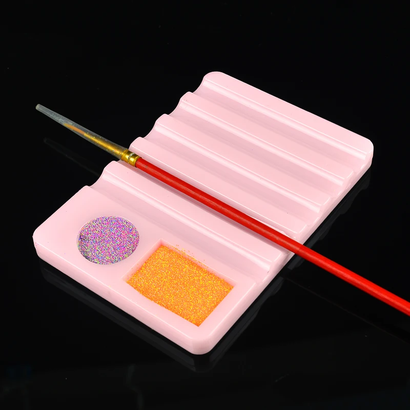

2022 New Acrylic Nail Art Brush Holder Display With Nail Polish Palette For 5pcs UV Gel Brush Pen Rack Nail Decoration Tools