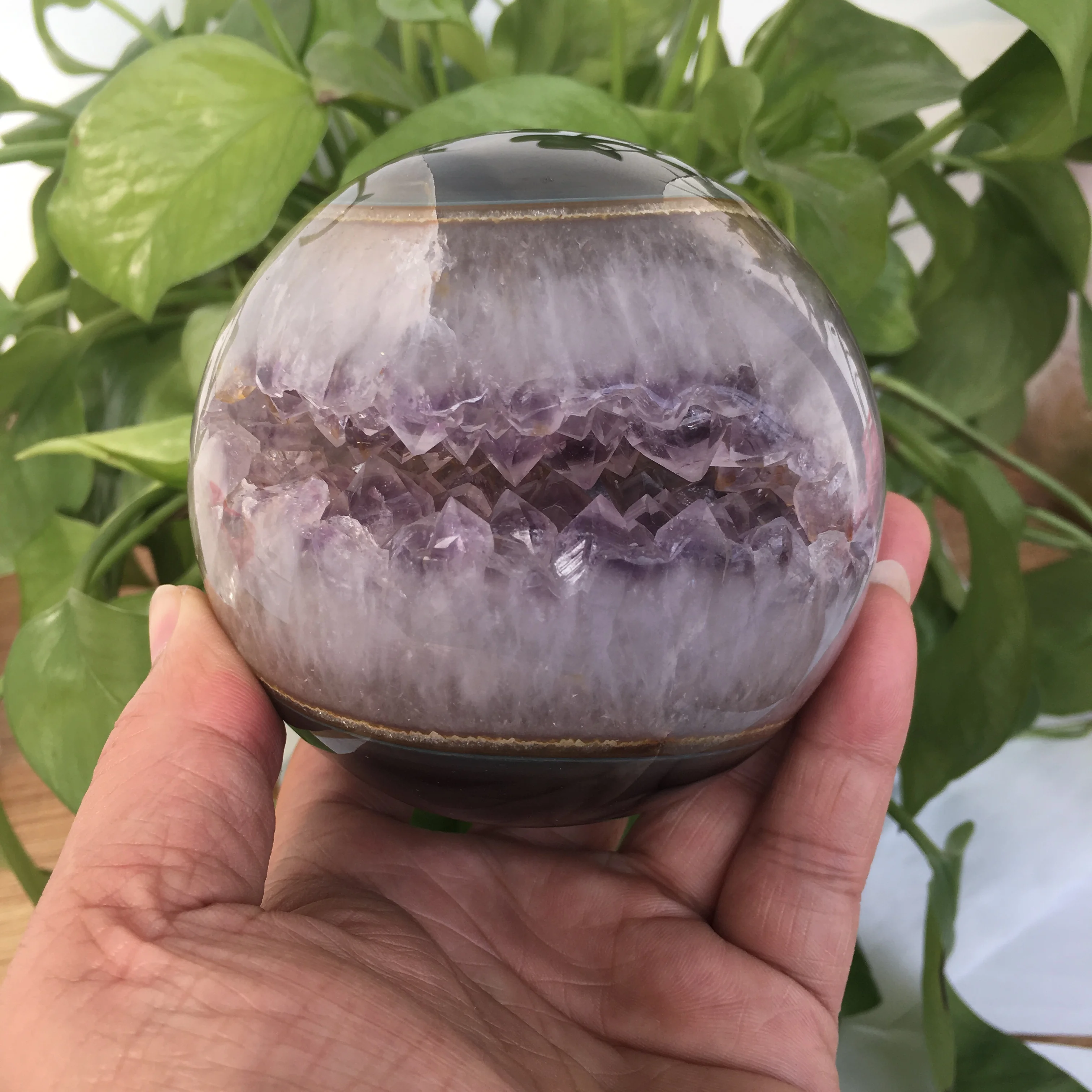 

Beautiful natural agate crystal cave crystal ball as furniture furnishing