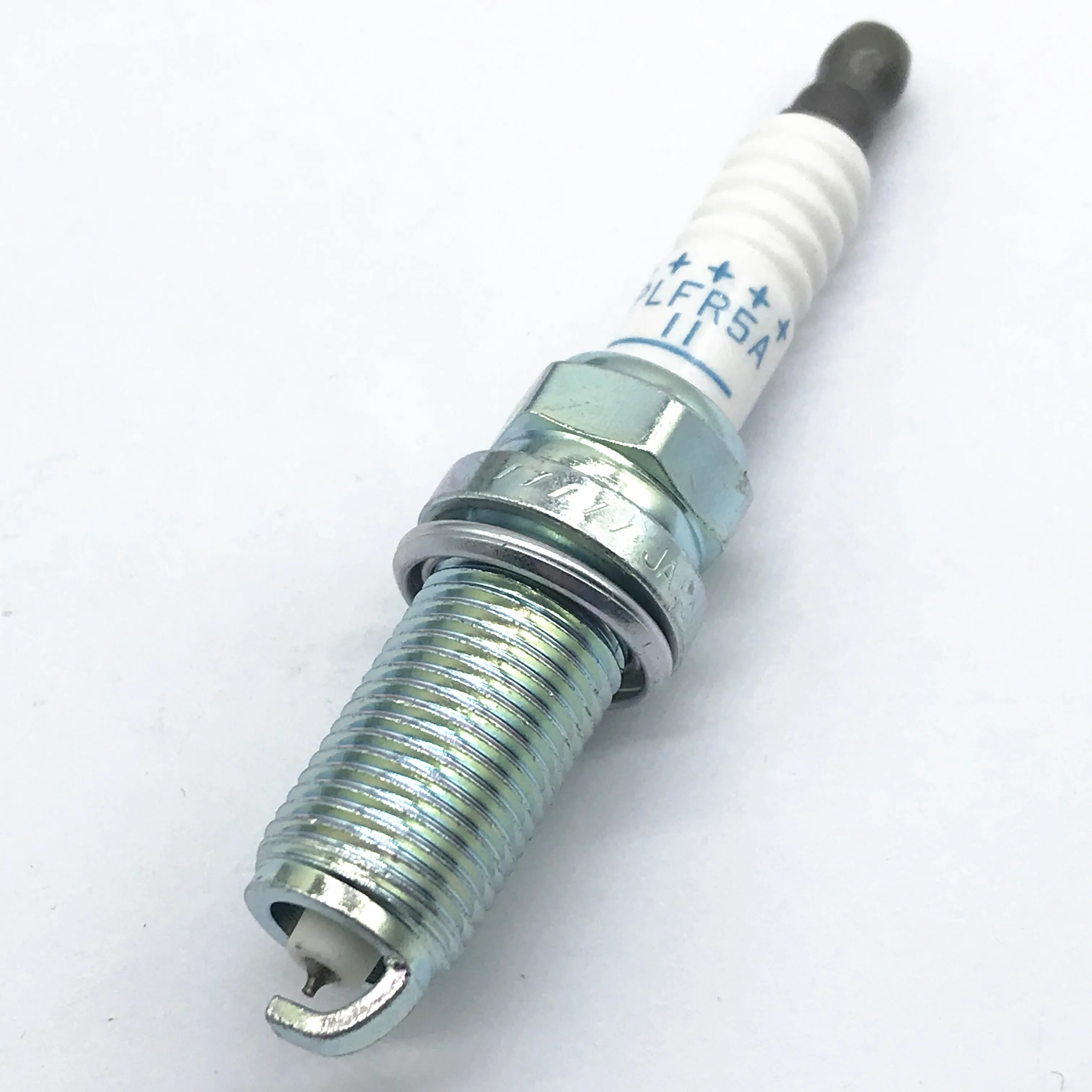 4 шт. новые Platinum свечки зажигания для Suzuki Infiniti 22401 5M015 PLFR5A 11|plug|plug spark |