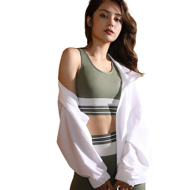 

Женский комплект для йоги из 2 предметов, оригинальный дизайн из лайкры, спортивная одежда контрастных цветов, укороченный топ и леггинсы, т...