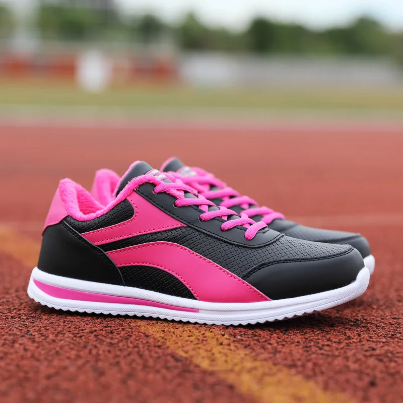 

Winter Women's Light Plush Leather Lace Up Casual Shoes Warm Waterproof And Anti-Skid Flat Bottom Color Matching Sneakers 35-41