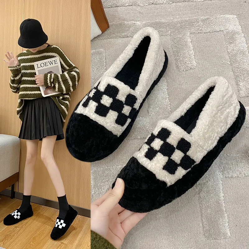 

Woolen Shoes Women 2021 Winter New Round Head Flat Bottomed Plush Lazy Shoes Lattice Warm Comfort Shoes Cotton Shoes Women