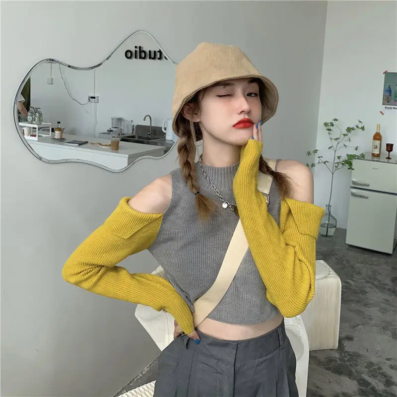 

Women's Bottoming Shirt Models Autumn Women's Clothing Hit Color Off-shoulder Short Clothing Autumn Long-sleeved Tops Sweaters