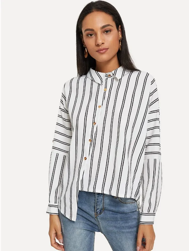 

Женская рубашка с асимметричным рисунком, на весну и лето