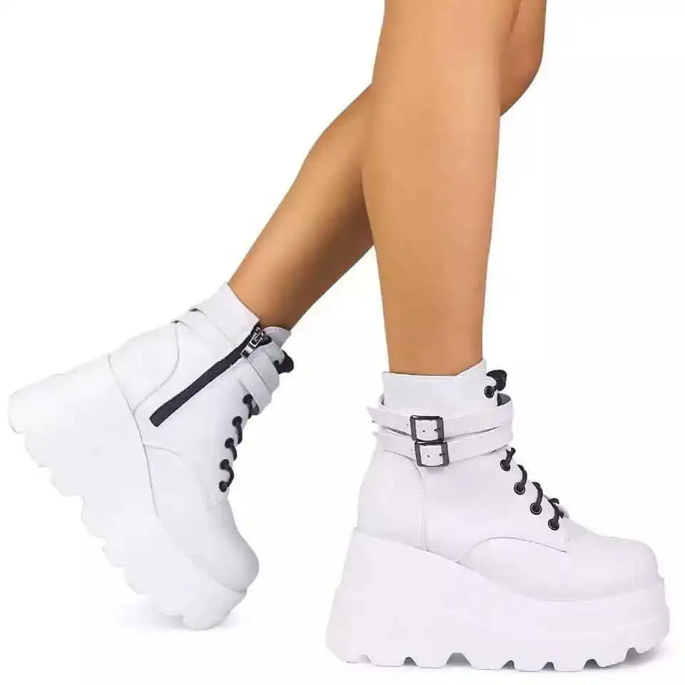 

New round head thick bottom short boots for women in winter 2020
