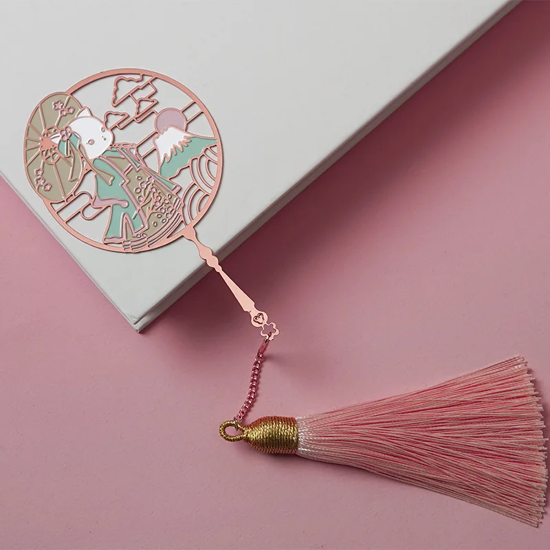 

1pcs Metal Bookmark Colour Cute Cat Brass Book Markers Creative Gift Stationery Office Supplies