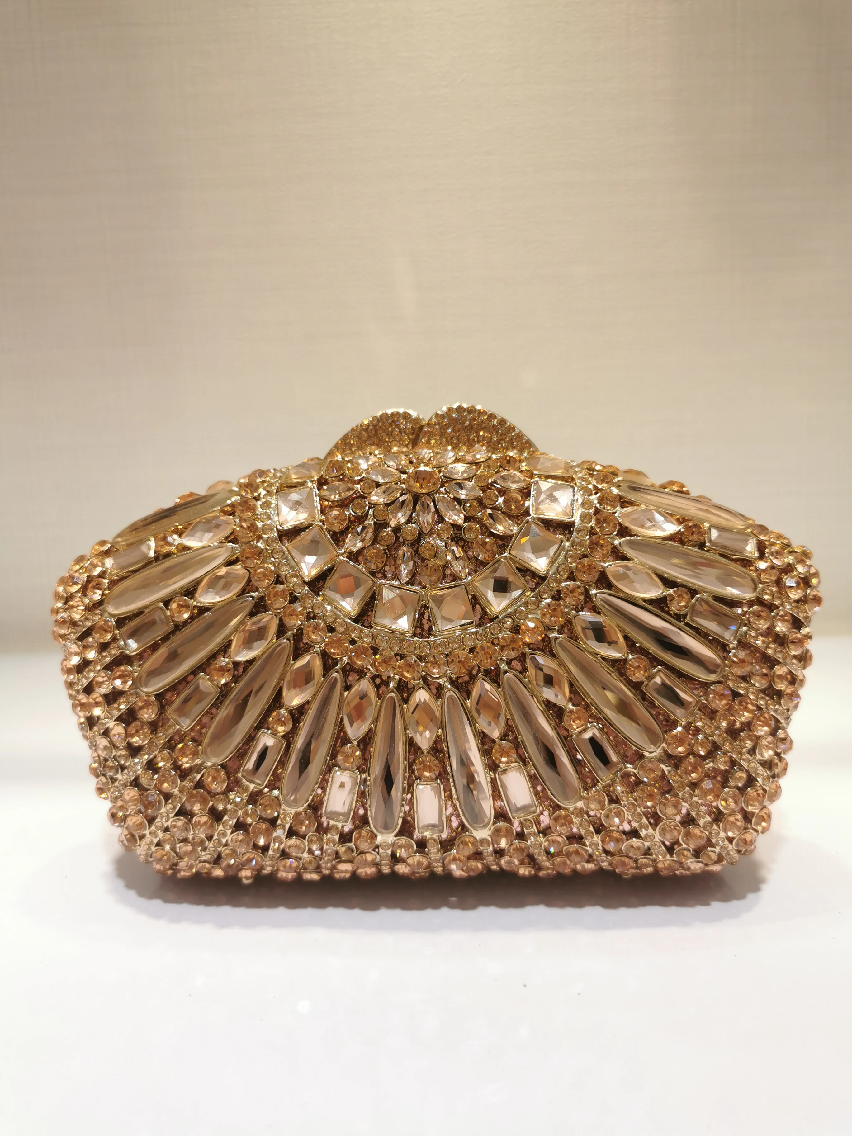 

XIYUAN Women Champagne Crystal Evening Bags Purse and Handbags For Bridal Wedding Party Minaudiere Rhinestone Clutch Bag Handbag