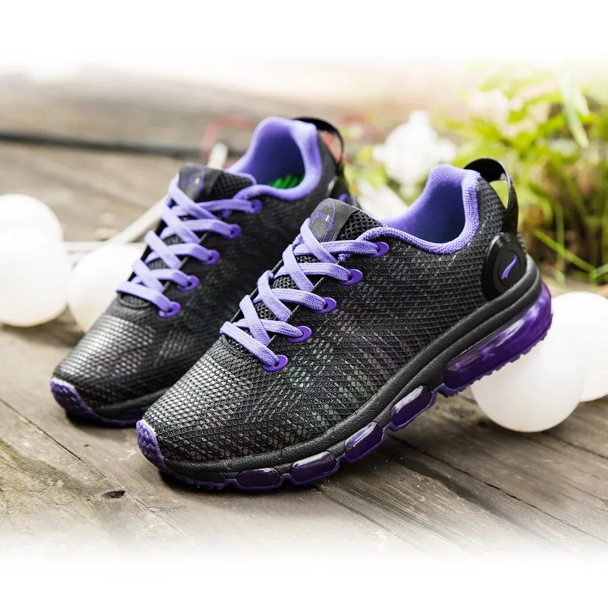 

ONEMIX Women Running Shoes Men Sneakers Fashion Breathable Mesh Cushioning Couple Outdoor Jogging Athletic Jogging Shoes Walking