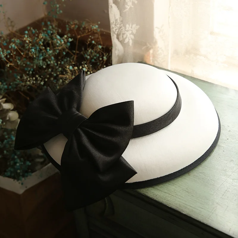 

FS White Large Bowknot Dome Hat Fedoras Caps Big Brim Hats For Women British Style wedding Church Hats Lady Derby Cloche Cap