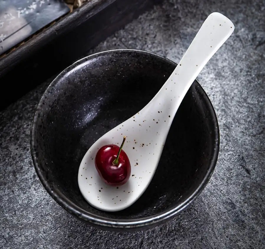 

Japanese style soup spoon household ceramic ramen soup spoon rice spoon porridge spoon dessert spoon creative retro Japanese