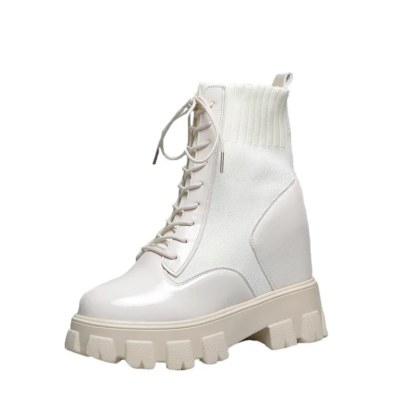 

Женские ботинки до середины икры, на шнуровке и молнии