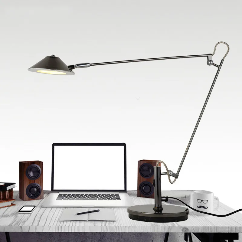 Светодиодная настольная лампа Регулируемый складной прикроватный светильник с