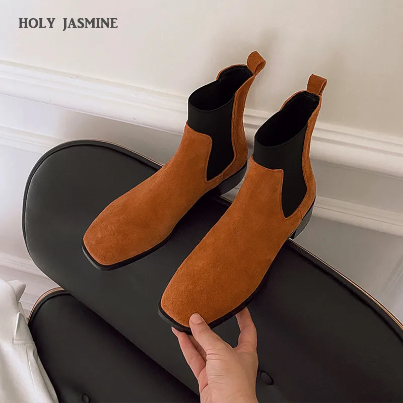 

HOT 2020 Women Boots Autumn Winter Retro Cow Suede Chelsea Boots Short Plush Inside Square Toe Flat with Ladies Shoes