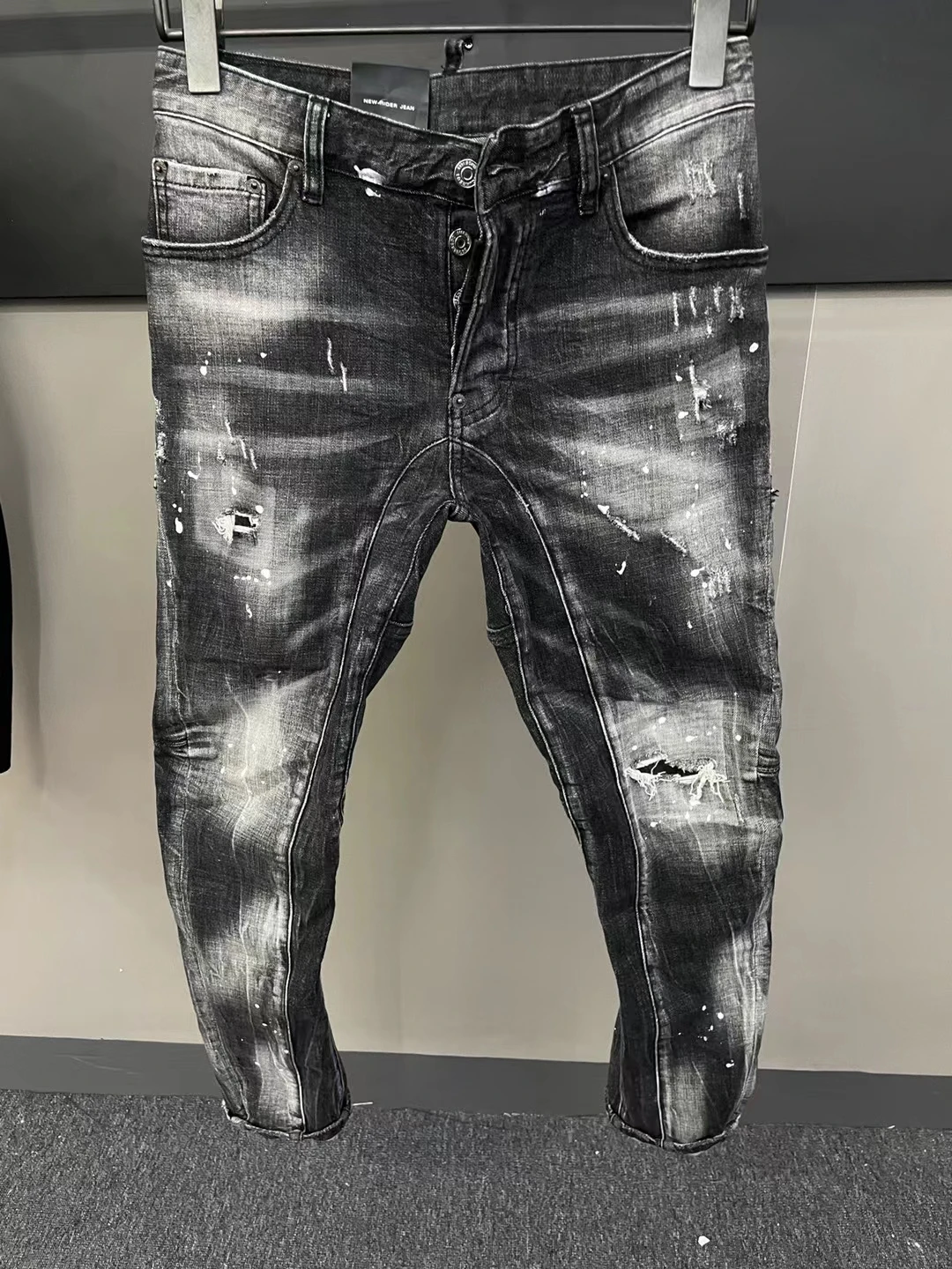 

2021 New Dsquared2 Men's Washed, Worn, Ripped, Painted, Micro-Elastic, Slim-Footed Jeans black jeans men T155#