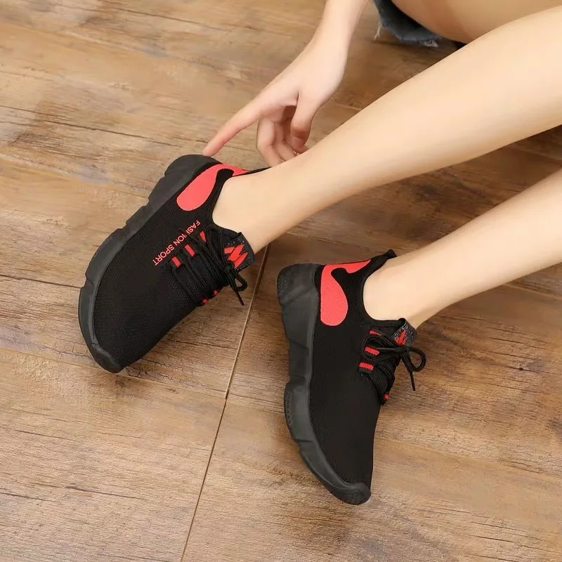 Новые осенние женские туфли лодочки вентилируемые Нескользящие кроссовки для