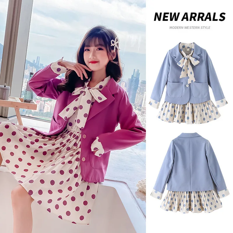 Комплект осенней одежды для девочек подростков куртка платье с сердечками