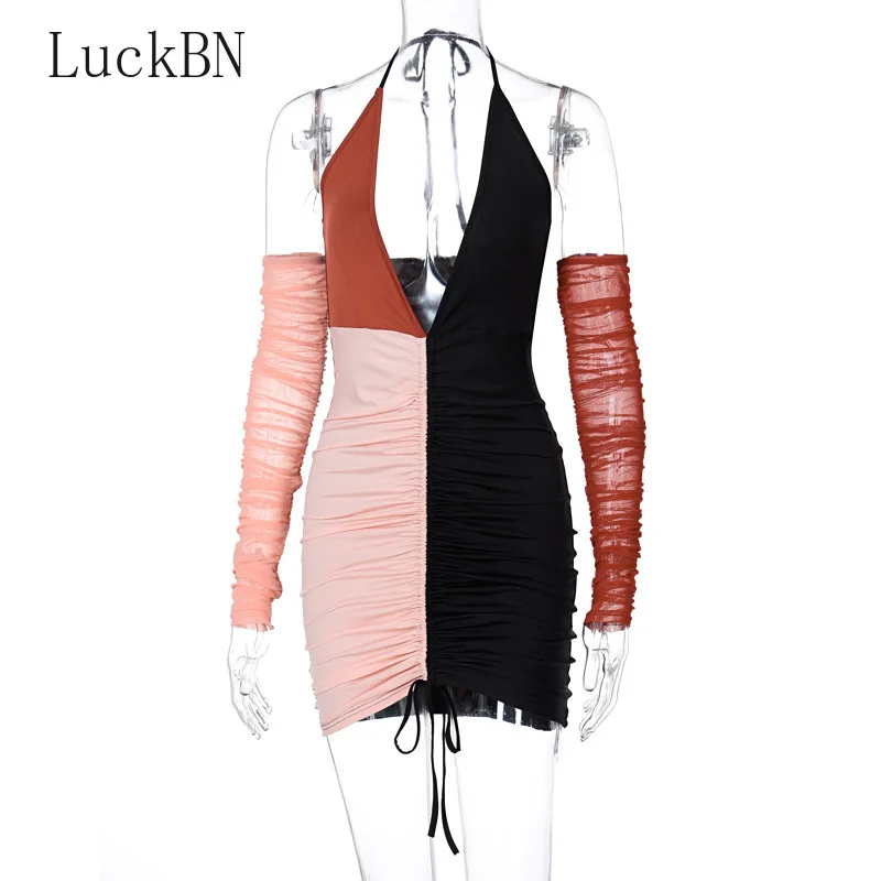 

Women Summer Dress V Neck Color Block Patchwork Bodycon Pleated Package Hip Mini Dress Female Clothing Streetwear 2021 New
