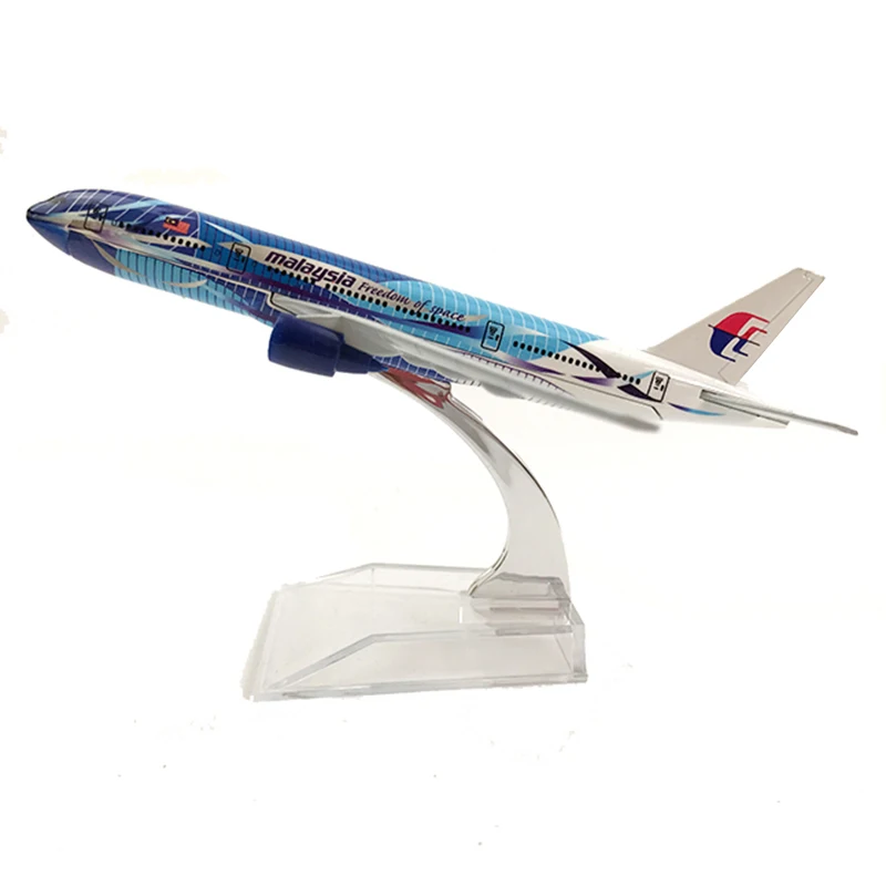 1/400 масштаб сплав самолет Boeing 777 Малайзия 16 см сплав самолет B777 модель игрушки для детей подарок для коллекции