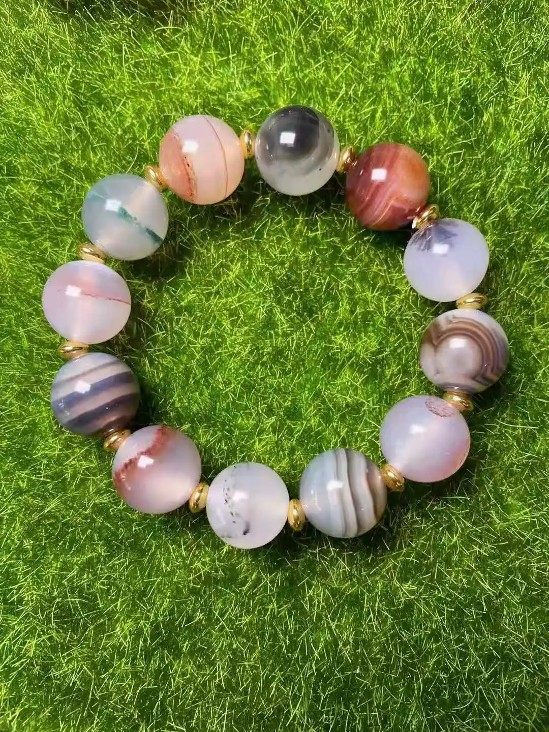 

Браслет из натурального халцедона с различными драгоценными камнями, 16 мм