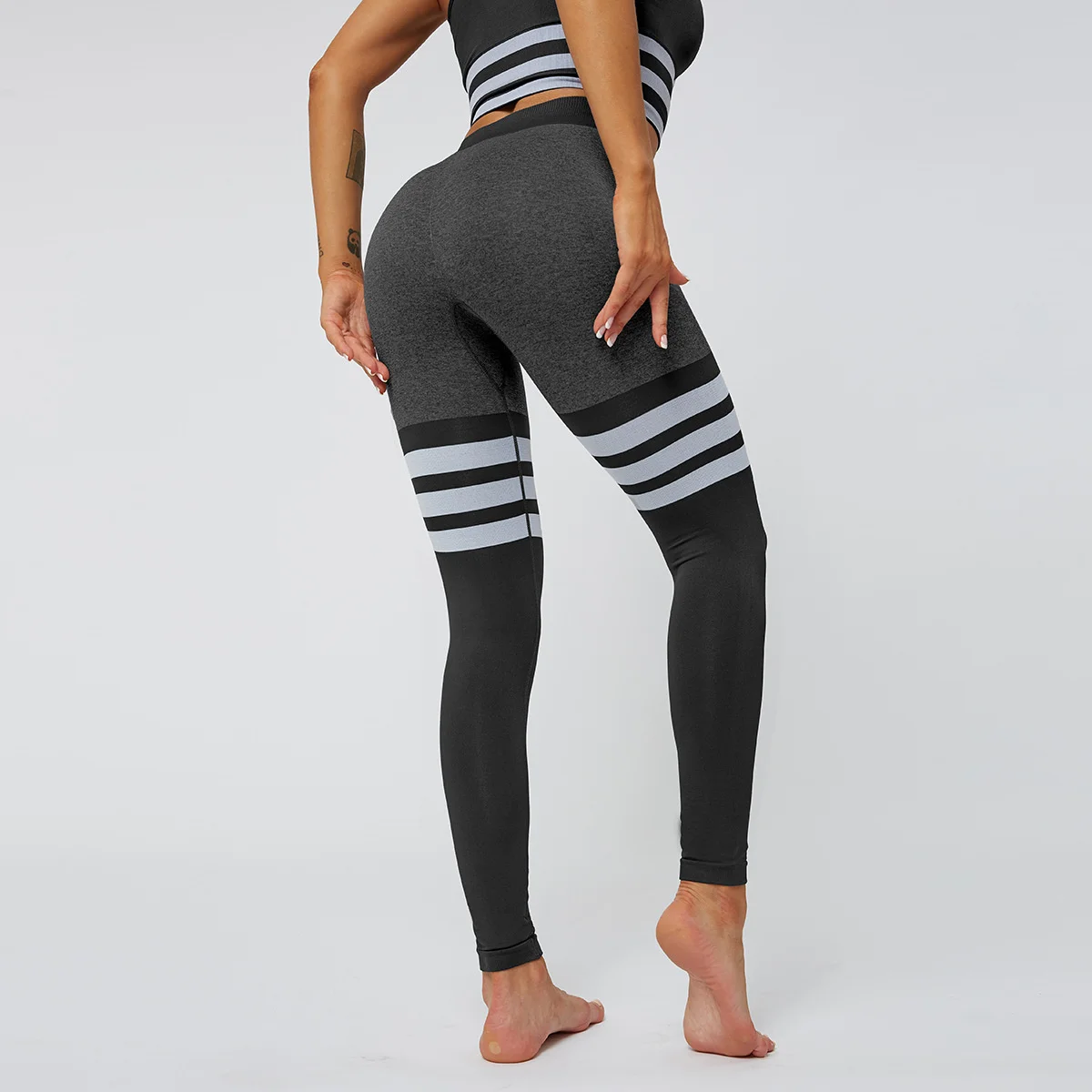 

Sexy peach hip high waist Yoga Pants women's knitting seamless breathable striped Yoga Fitness tights