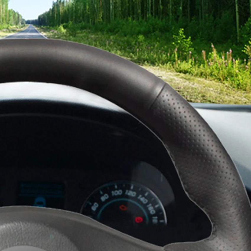 

LQTENLEO Black Genuine Leather Car Steering Wheel Cover For Nissan Primera Paladin Almera N16 Pathfinder X-Trail Infiniti M45