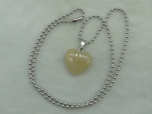 Натуральный камень бирюзовые подвески в форме Сердечко с кварцевым кристаллом