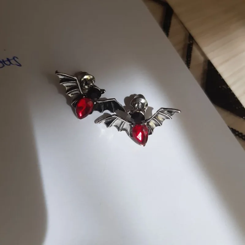 Готические серьги-гвоздики летучая мышь для женщин мужчин панк красный кристалл