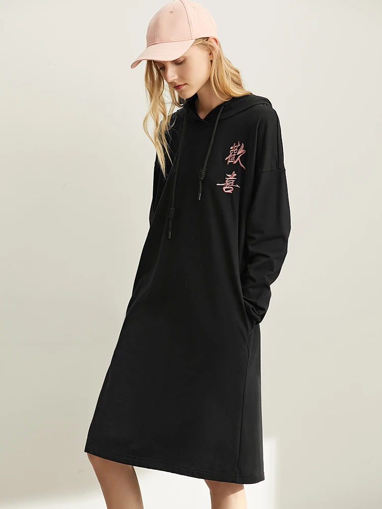 Женское трикотажное платье с капюшоном Amii повседневное однотонное длинное