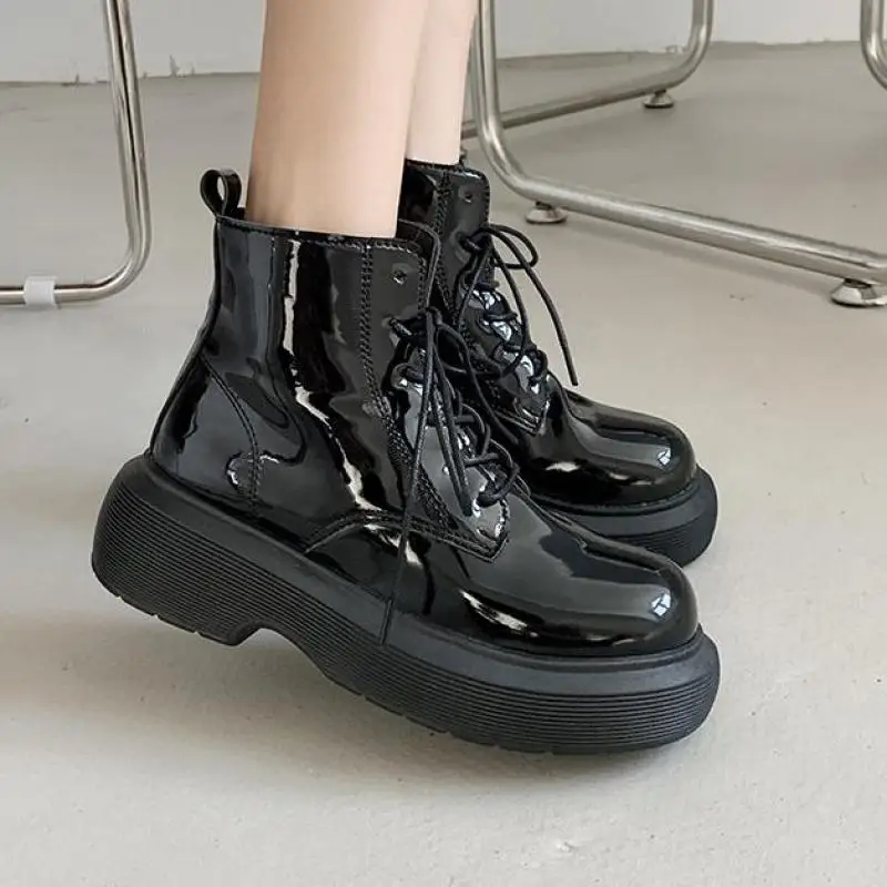

Модные Дизайнерские ботильоны на шнуровке на толстой подошве, мотоциклетная обувь для отдыха, рабочая зимняя обувь на квадратном каблуке