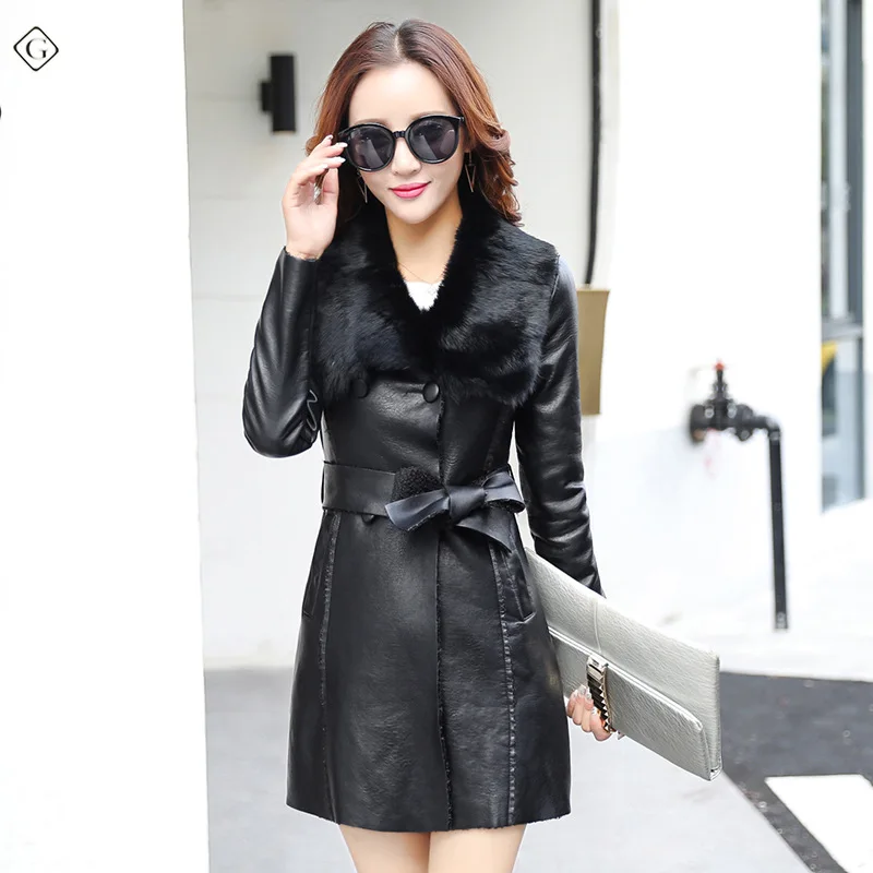 Женское бархатное пальто с меховым воротником длинная приталенная куртка из