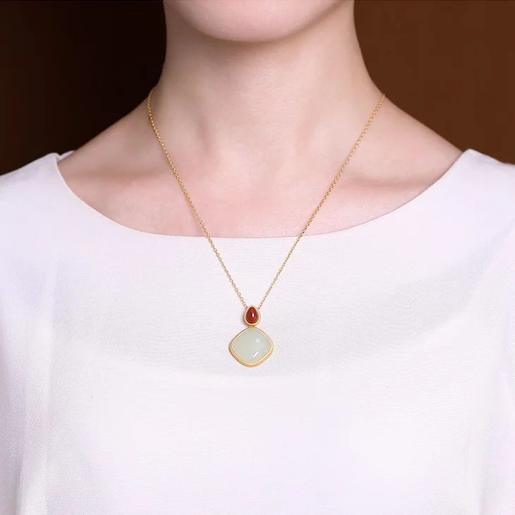 

Natural Hetian chalcedony southern red geometric Pendant Necklace Chinese retro palace style unique craft Festival gift