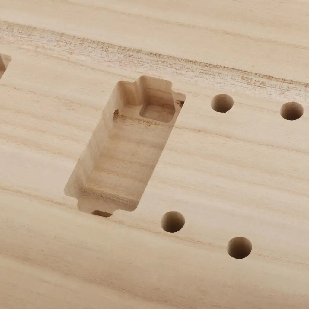 

Unfinished Guitar Body Maple Electric Guitar Body Polished Blank Wood Guitar fits for ST Guitar Parts Accessory 44x33.5cm