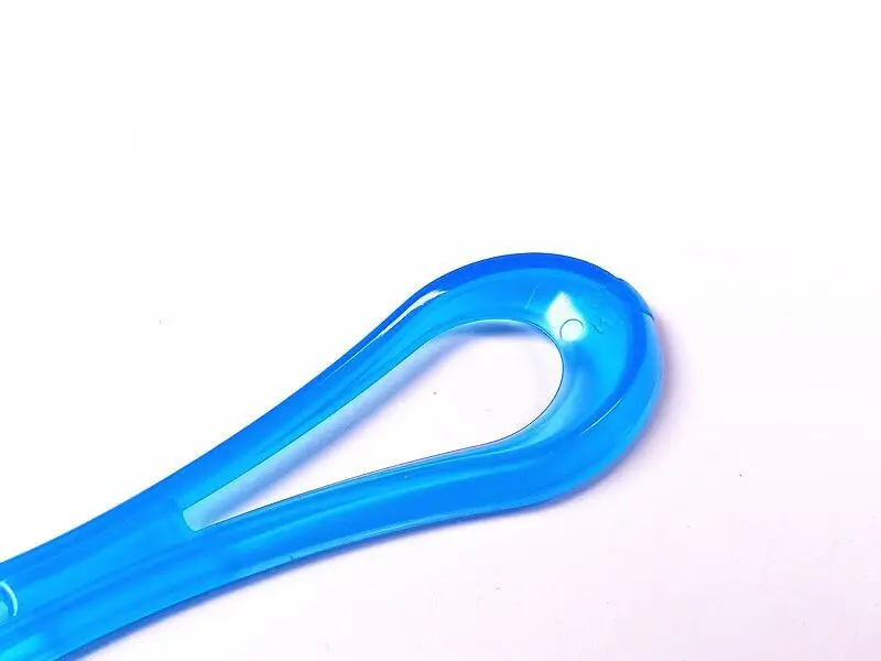 

Fashion Tongue Cleaner Bad Breath Away Hand Scraper Brush Oral Hygiene Dental Care Cleaning