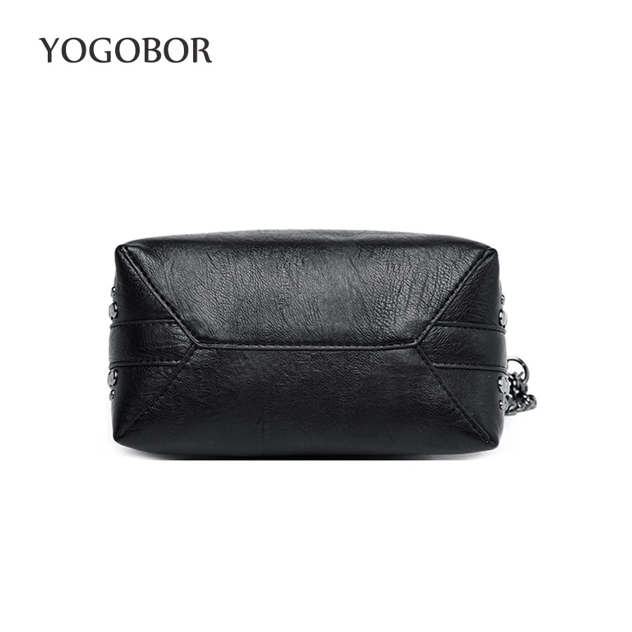 Женская сумка через плечо вместительная сумка-мешок с заклепками и цепочкой