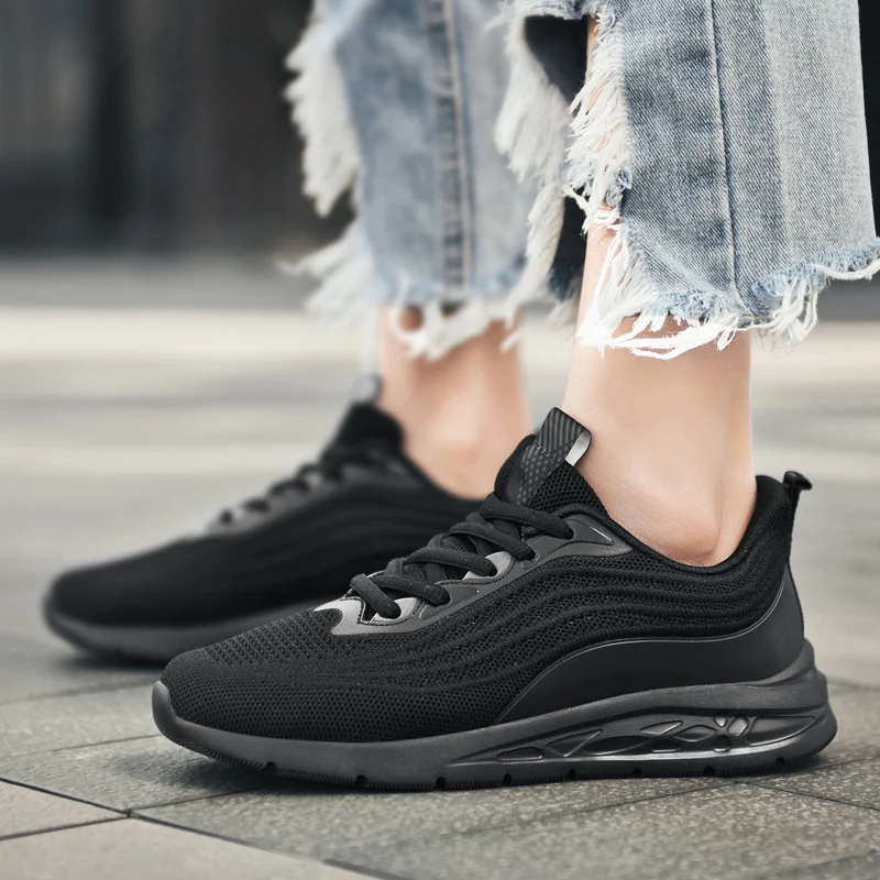 

2021 New Running Trainers Girls Designer Mesh Sport Shoes for Women Light Weight Female Gym Shoes Brand Ladies Designer Sneakers