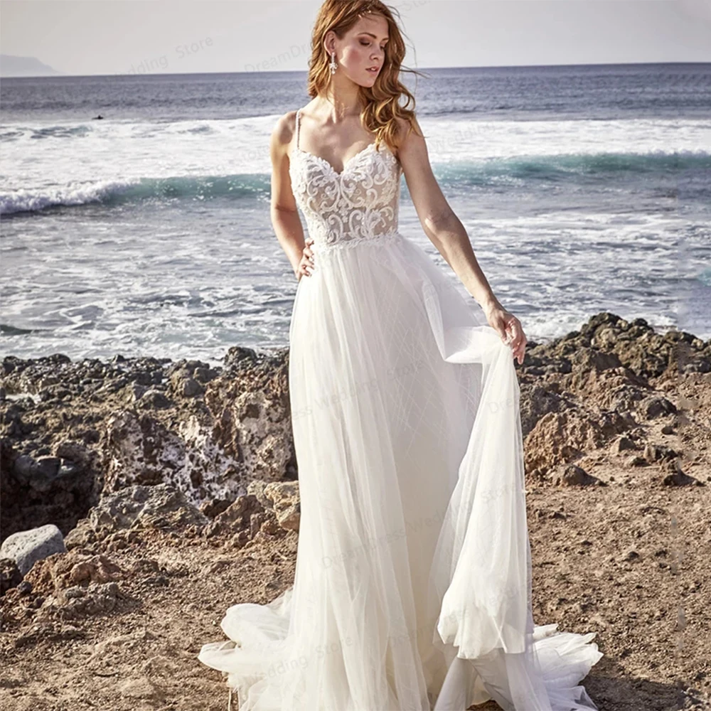 

Elegant Weddding Dresses 2021 Spaghetti Strap Sweetheart Lace Appliques Sleeveless Tulle A Line Court Train Beach Bridal Gowns